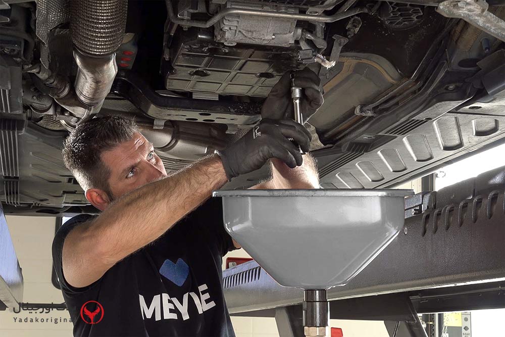 تعویض روغن گیربکس